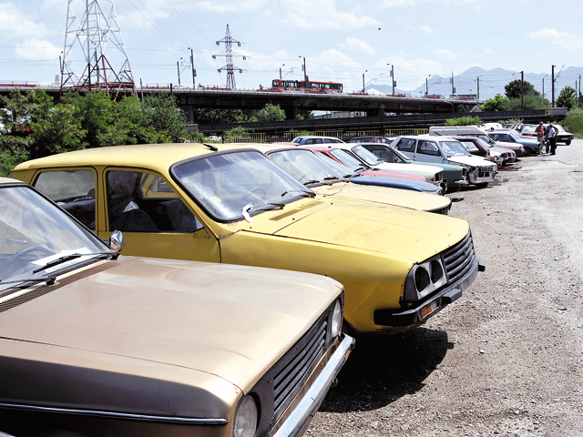 Rabla 2026 începe pe 20 iulie, cu un buget de 300 milioane lei. Ecotichetul pentru electrice este de 18.500 lei, iar pentru mașinile pe benzină de 10.000 lei