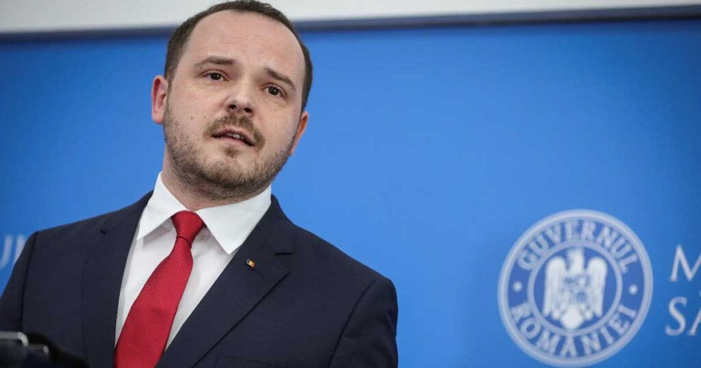 Scandalul Pfizer: Rogobete respinge acuzațiile lui Voiculescu de „trădare de țară”