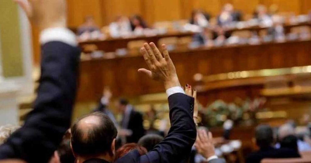 Legea ANI: Camera Deputaților a votat desecretizarea averilor demnitarilor